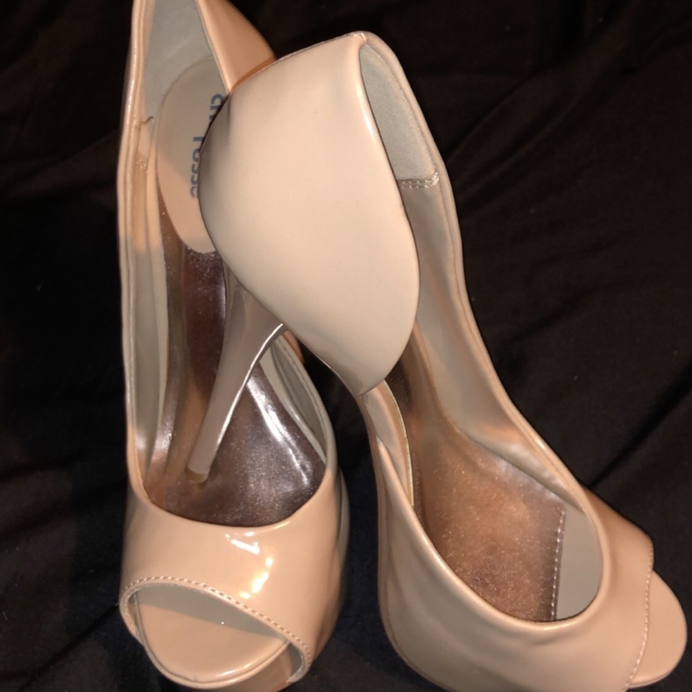 Charlotte Russe heels size 6